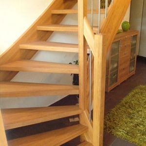 Massivholztreppe